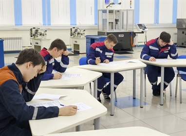 Лучший электромонтер — наш студент!